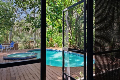 House in Sarasota, Florida 4 bedrooms, 197.51 sq.m. № 2151737 - photo 26