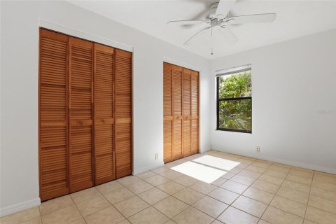 House in Sarasota, Florida 4 bedrooms, 197.51 sq.m. № 2151737 - photo 19
