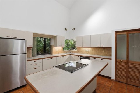 House in Sarasota, Florida 4 bedrooms, 197.51 sq.m. № 2151737 - photo 8