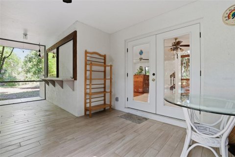 House in Sarasota, Florida 4 bedrooms, 197.51 sq.m. № 2151737 - photo 24