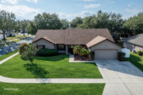 Casa en Tavares, Florida 5 dormitorios, 236.44 m2 № 2099514