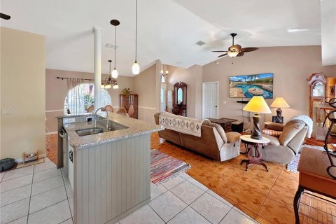 Villa ou maison à vendre à New Port Richey, Floride: 3 chambres, 133.78 m2 № 2197772 - photo 14