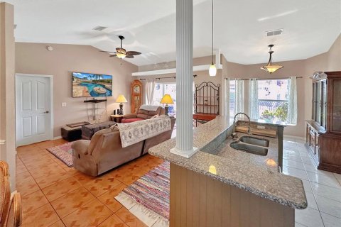 Villa ou maison à vendre à New Port Richey, Floride: 3 chambres, 133.78 m2 № 2197772 - photo 12