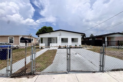 Casa en venta en Miami Gardens, Florida, 2 dormitorios, 77.76 m2 № 1850823 - foto 15