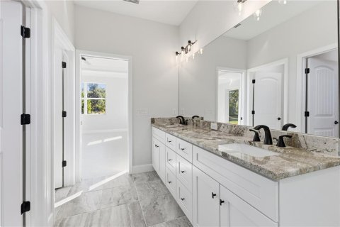 House in Englewood, Florida 3 bedrooms, 187.11 sq.m. № 2099014 - photo 20