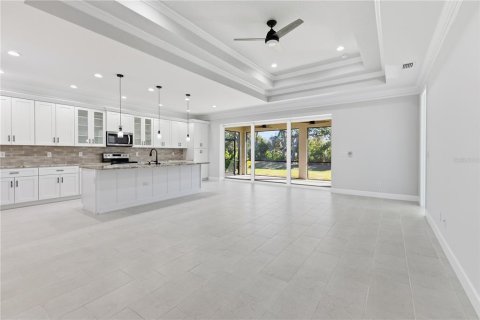House in Englewood, Florida 3 bedrooms, 187.11 sq.m. № 2099014 - photo 4