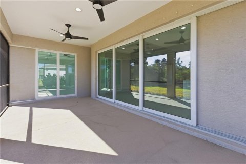 House in Englewood, Florida 3 bedrooms, 187.11 sq.m. № 2099014 - photo 30