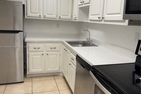 Copropriété à louer à North Miami, Floride: 1 chambre, 62.52 m2 № 2037785 - photo 15