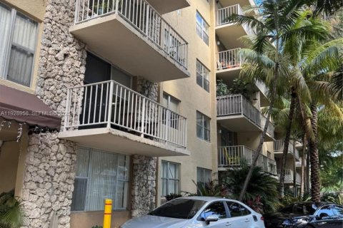 Copropriété à louer à North Miami, Floride: 1 chambre, 62.52 m2 № 2037785 - photo 12