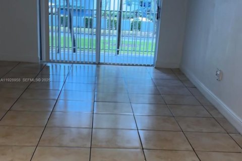 Copropriété à louer à North Miami, Floride: 1 chambre, 62.52 m2 № 2037785 - photo 20