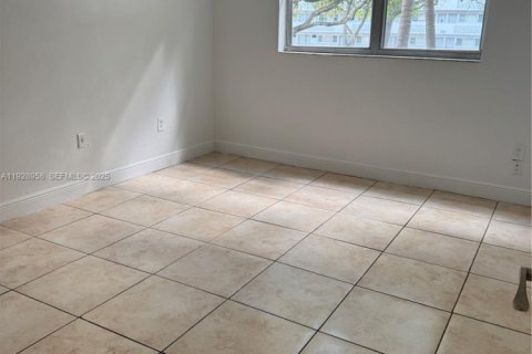 Copropriété à louer à North Miami, Floride: 1 chambre, 62.52 m2 № 2037785 - photo 7