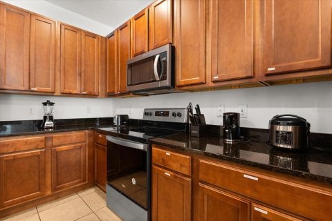 House in Kissimmee, Florida 8 bedrooms, 266.82 sq.m. № 2128762 - photo 10