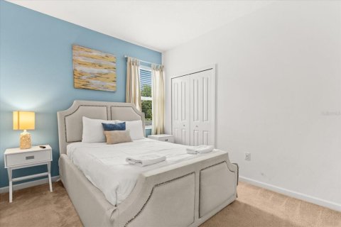 House in Kissimmee, Florida 8 bedrooms, 266.82 sq.m. № 2128762 - photo 24