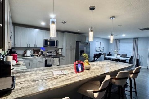 House in Kissimmee, Florida 6 bedrooms, 269.6 sq.m. № 1840600 - photo 15