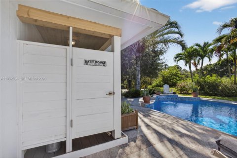 Купить виллу или дом в Палм-Бич-Гарденс, Флорида 3 спальни, 235.6м2, № 2007498 - фото 28