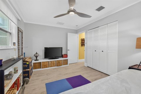 Купить виллу или дом в Палм-Бич-Гарденс, Флорида 3 спальни, 235.6м2, № 2007498 - фото 16