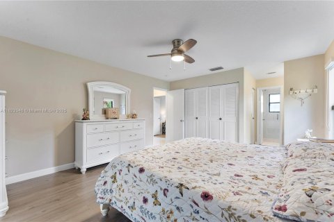 House in Royal Palm Beach, Florida 3 bedrooms, 120.59 sq.m. № 1790614 - photo 25