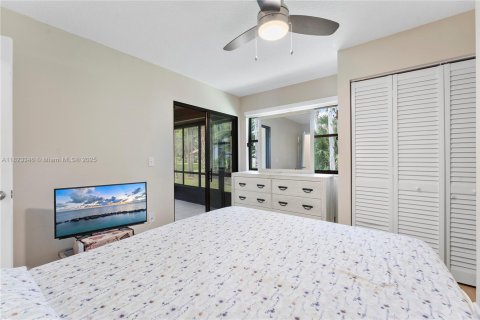 House in Royal Palm Beach, Florida 3 bedrooms, 120.59 sq.m. № 1790614 - photo 17