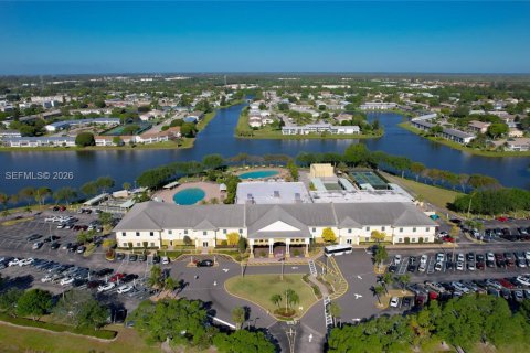 Condo in West Palm Beach, Florida, 1 bedroom  № 2153932 - photo 20