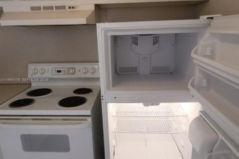 Condo in West Palm Beach, Florida, 1 bedroom  № 2153932 - photo 7