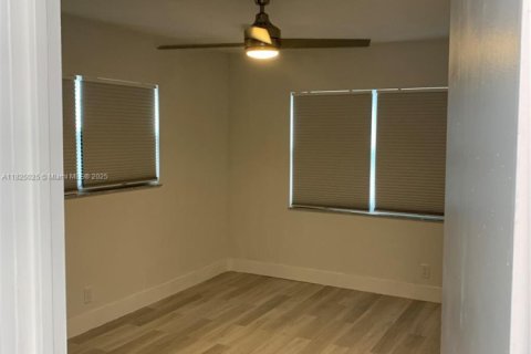 Copropriété à vendre à Fort Lauderdale, Floride: 2 chambres, 90.12 m2 № 1790764 - photo 26