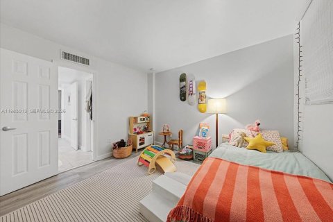 Купить кондоминиум в Майами, Флорида 2 спальни, 86.03м2, № 2047782 - фото 11