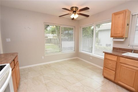 Casa en venta en Lakeland, Florida, 4 dormitorios, 179.12 m2 № 2156669 - foto 9