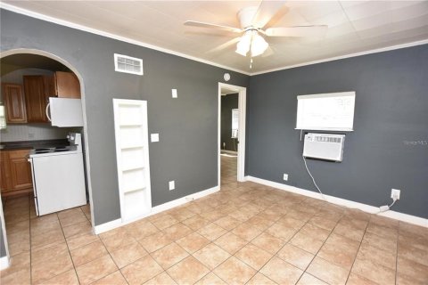 Casa en venta en Lakeland, Florida, 4 dormitorios, 179.12 m2 № 2156669 - foto 26