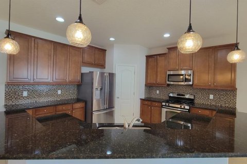 House in Valrico, Florida 4 bedrooms, 224.73 sq.m. № 2209850 - photo 15