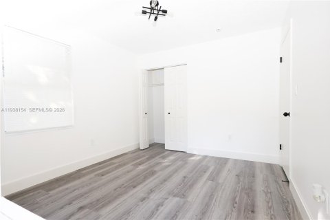 House in Homestead, Florida 3 bedrooms, 103.86 sq.m. № 1998245 - photo 16