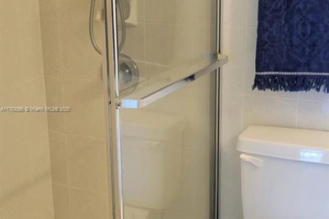 Condominio en venta en Miami Beach, Florida, 1 dormitorio, 104.24 m2 № 1973473 - foto 13