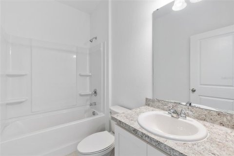 House in Minneola, Florida 4 bedrooms, 169.73 sq.m. № 1879516 - photo 20