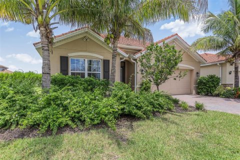 House in Fort Myers, Florida 4 bedrooms, 169.83 sq.m. № 1866878 - photo 5