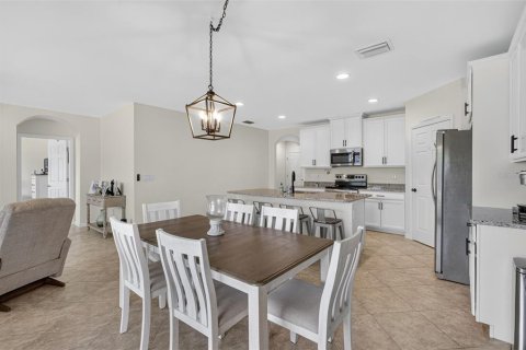 House in Fort Myers, Florida 4 bedrooms, 169.83 sq.m. № 1866878 - photo 23