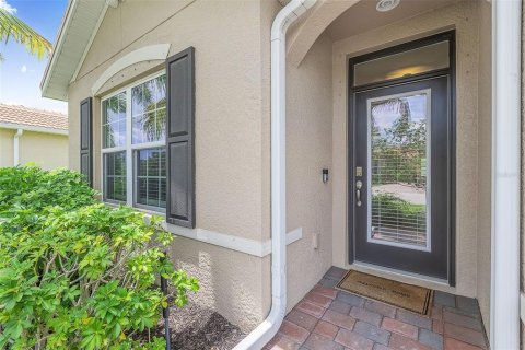 House in Fort Myers, Florida 4 bedrooms, 169.83 sq.m. № 1866878 - photo 3