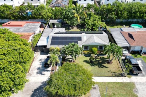 Купить виллу или дом в Майами, Флорида 3 спальни, 126.72м2, № 1965324 - фото 4
