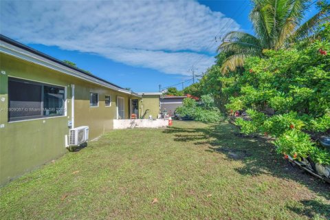 Купить виллу или дом в Майами, Флорида 3 спальни, 126.72м2, № 1965324 - фото 24