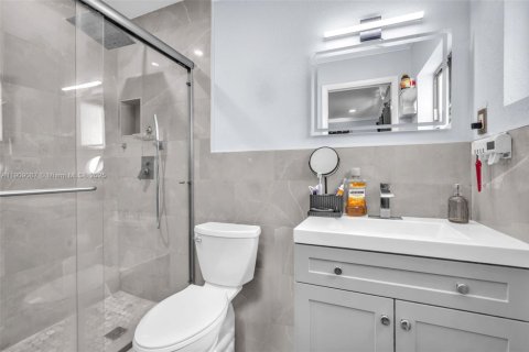 Купить виллу или дом в Майами, Флорида 3 спальни, 126.72м2, № 1965324 - фото 17