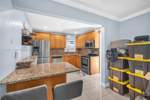 Купить виллу или дом в Майами, Флорида 3 спальни, 126.72м2, № 1965324 - фото 13