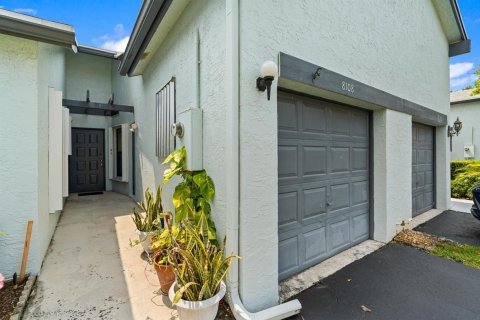 Adosado en venta en Tamarac, Florida, 2 dormitorios, 116.69 m2 № 2088256 - foto 3
