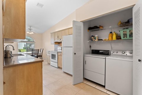 Adosado en venta en Tamarac, Florida, 2 dormitorios, 116.69 m2 № 2088256 - foto 11