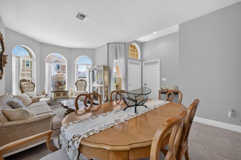 Villa ou maison à vendre à St. Lucie, Floride: 4 chambres, 165.92 m2 № 2187701 - photo 10