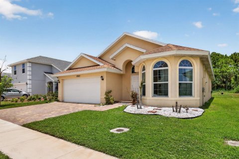 Villa ou maison à vendre à St. Lucie, Floride: 4 chambres, 165.92 m2 № 2187701 - photo 3