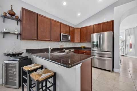 Villa ou maison à vendre à St. Lucie, Floride: 4 chambres, 165.92 m2 № 2187701 - photo 12