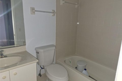 Adosado en venta en Homestead, Florida, 4 dormitorios, 143.44 m2 № 1949327 - foto 27