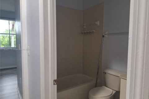 Adosado en venta en Homestead, Florida, 4 dormitorios, 143.44 m2 № 1949327 - foto 19