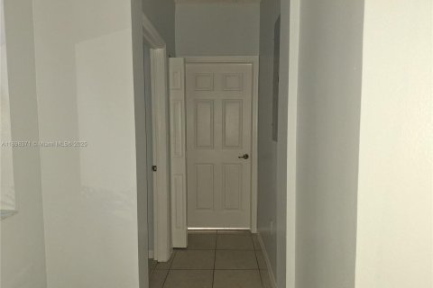 Adosado en venta en Homestead, Florida, 4 dormitorios, 143.44 m2 № 1949327 - foto 9