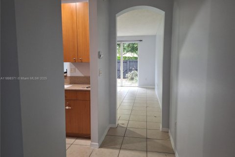 Adosado en venta en Homestead, Florida, 4 dormitorios, 143.44 m2 № 1949327 - foto 8