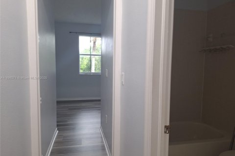 Adosado en venta en Homestead, Florida, 4 dormitorios, 143.44 m2 № 1949327 - foto 18