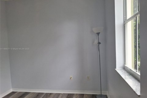 Adosado en venta en Homestead, Florida, 4 dormitorios, 143.44 m2 № 1949327 - foto 15